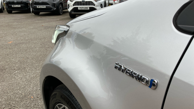 Toyota Yaris 1.5 Hybrid Design 5dr CVT Hybrid Hatchback